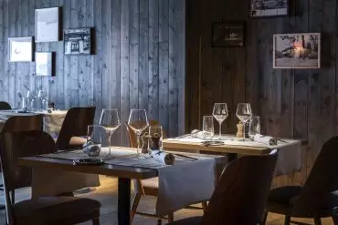 Restaurant Les Menuires Cheese and the Forest
