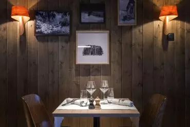 Restaurant Les Menuires Cheese and the Forest